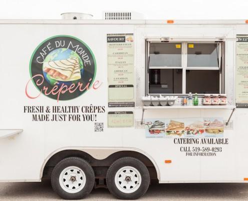 Cafe du Monde's food truck, serving fresh and healthy crepes just for you.